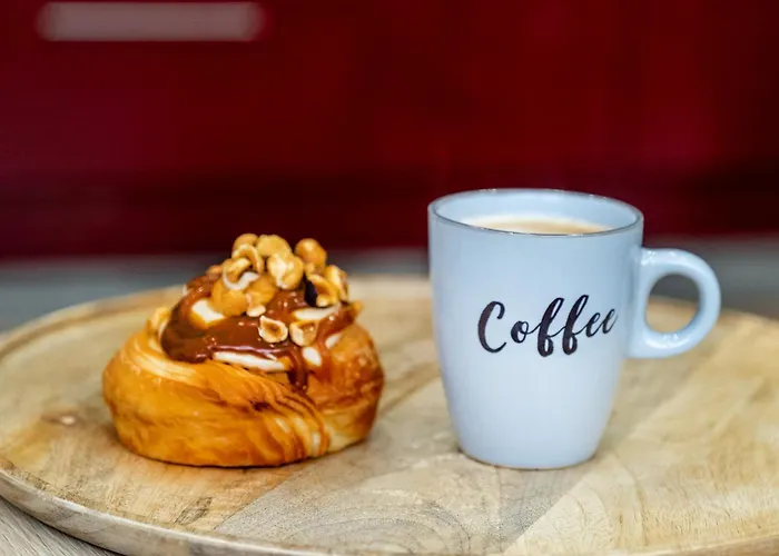 Le Tilleul De * Λούρδη