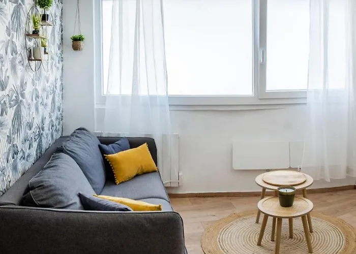 Le Tilleul De * ルルド